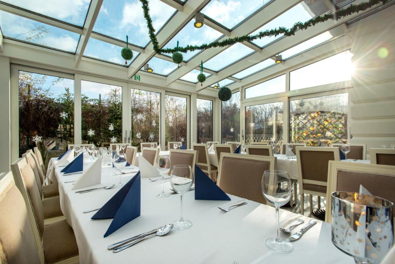 Hotel Dwor Kosciuszko Cracovia Esterno foto Restaurant